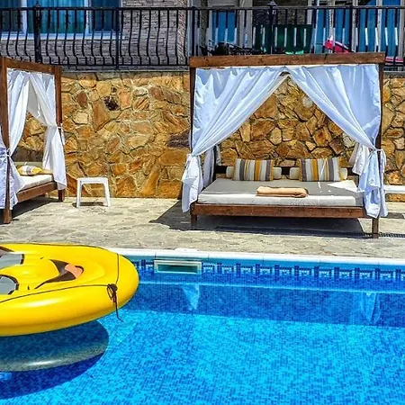Boutique Gioia Del Sole With Salty Heated Pool Villa *
