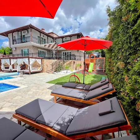 Boutique Gioia Del Sole With Salty Heated Pool Baltschik