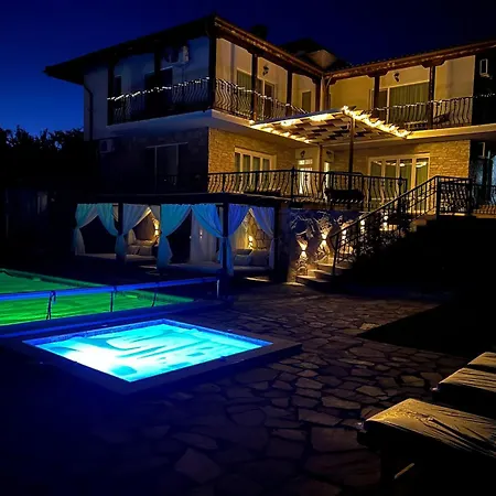 Villa Boutique Gioia Del Sole With Salty Heated Pool Baltschik