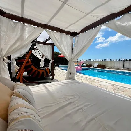 Boutique Gioia Del Sole With Salty Heated Pool