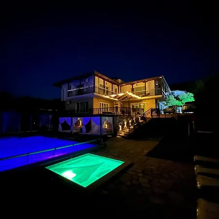 Villa Boutique Gioia Del Sole With Salty Heated Pool Baltschik