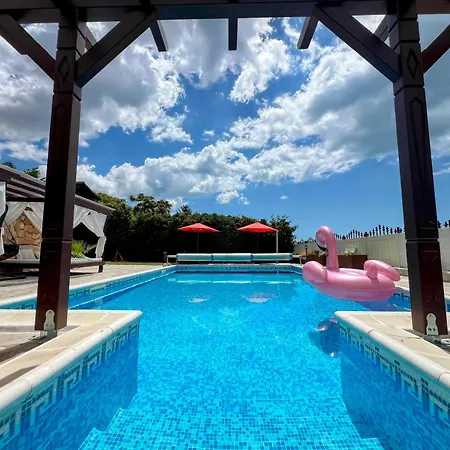Boutique Gioia Del Sole With Salty Heated Pool *